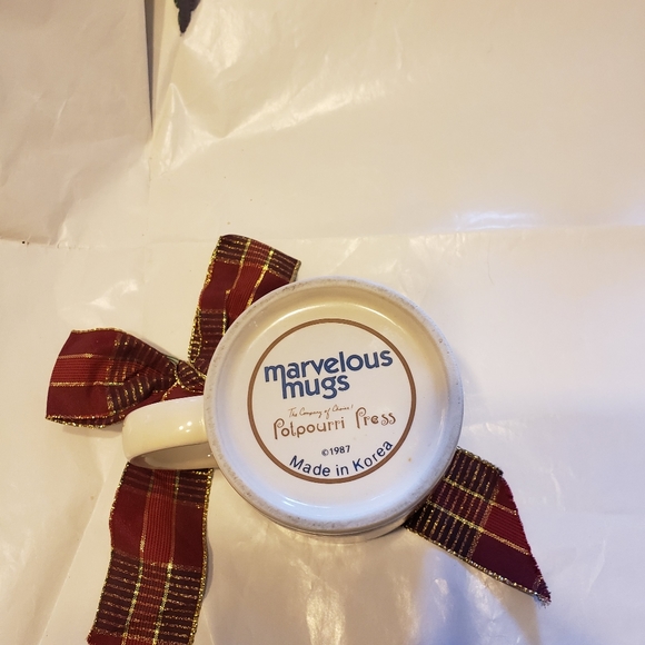 Darling Vintage Marvelous Mugs Santa Christmas Mug - Picture 4 of 5